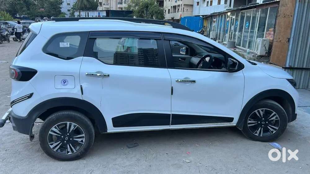 Renault Triber 2026 Petrol 4999 Km Driven