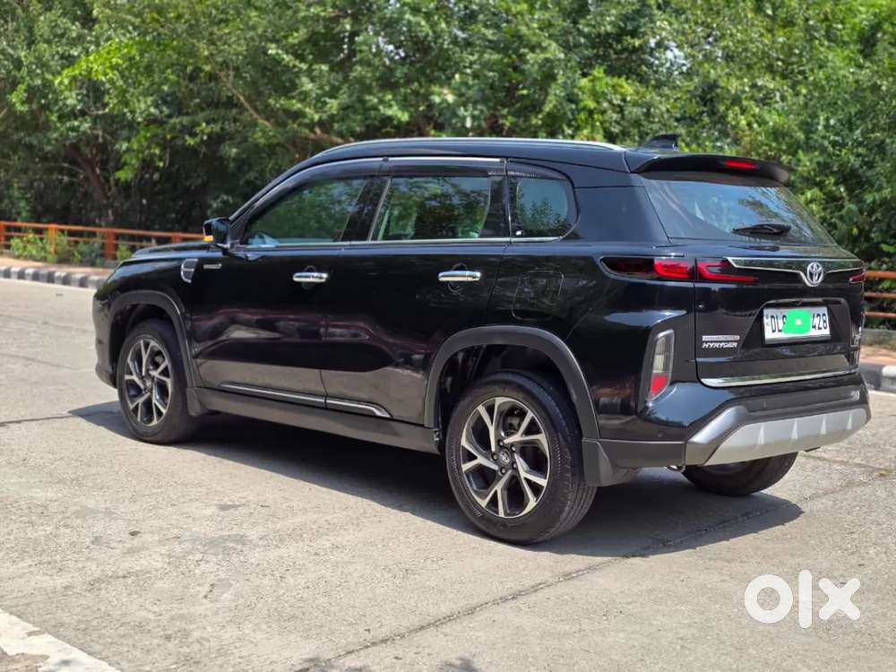 Toyota Urban Cruiser Hyryder, 2025, Petrol