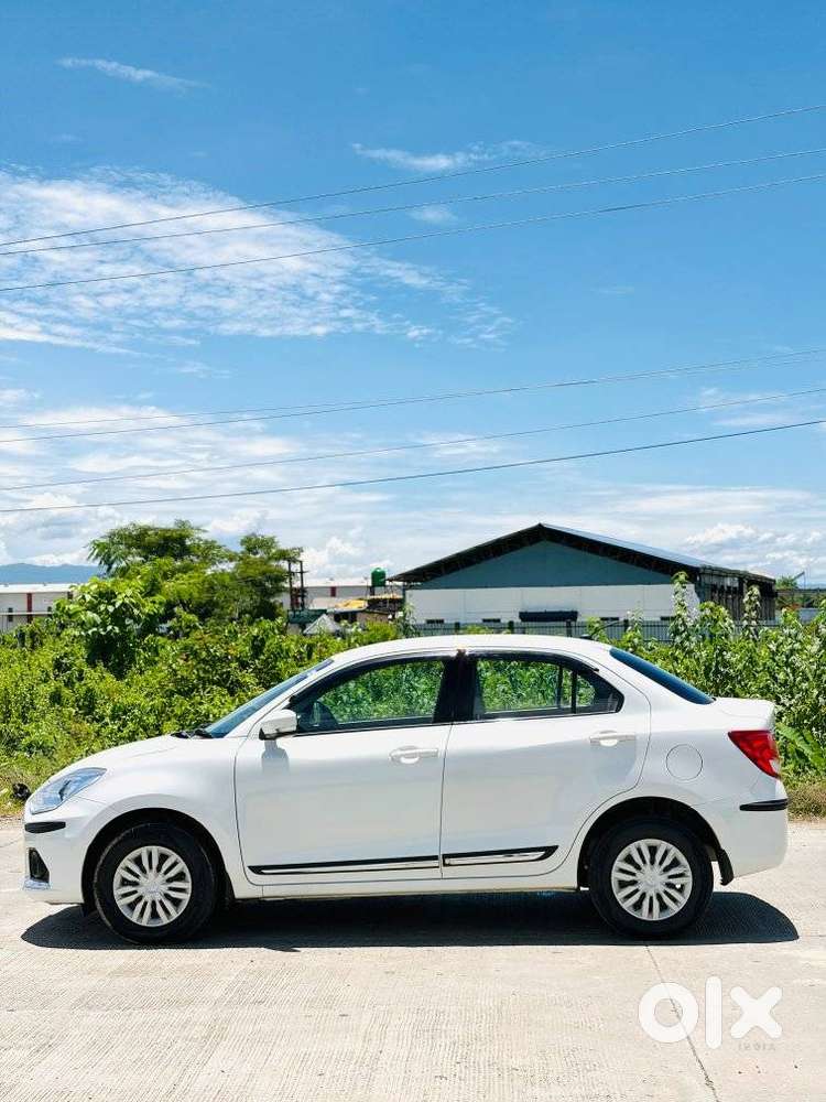 Maruti Suzuki Dzire 1.2 Vxi, 2023, Petrol