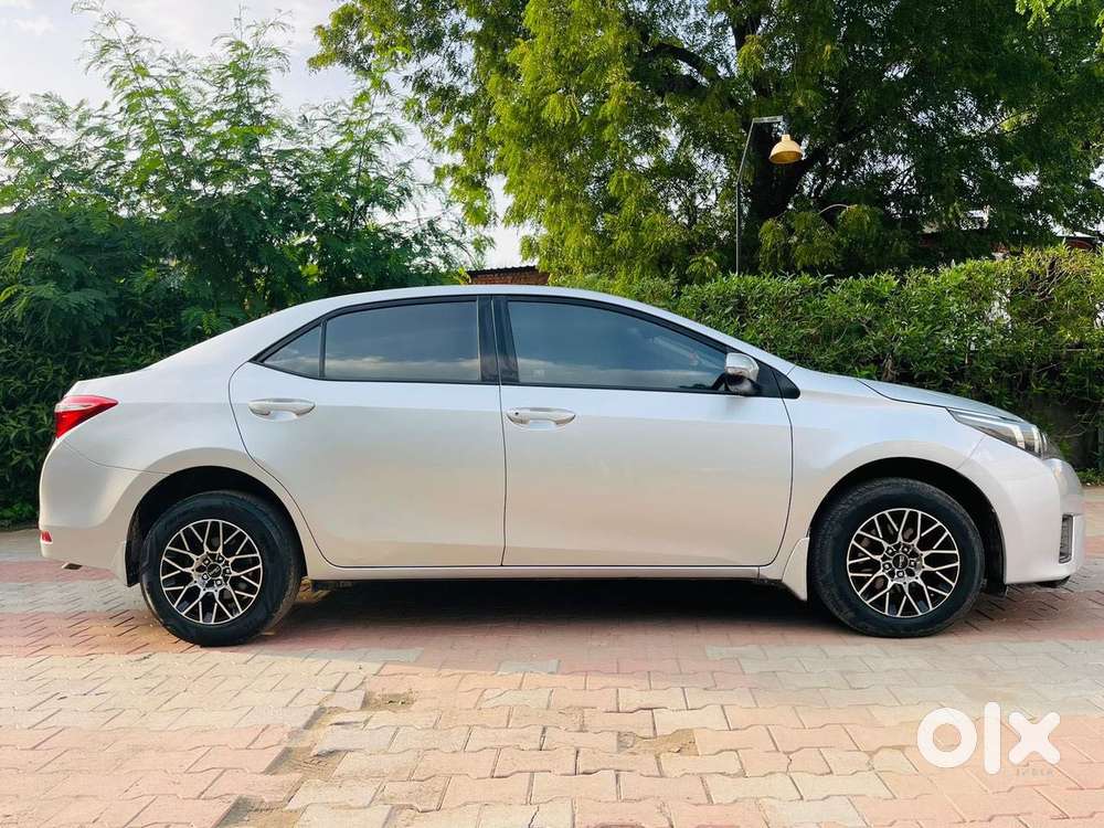 Toyota Corolla Altis J, 2015, Diesel