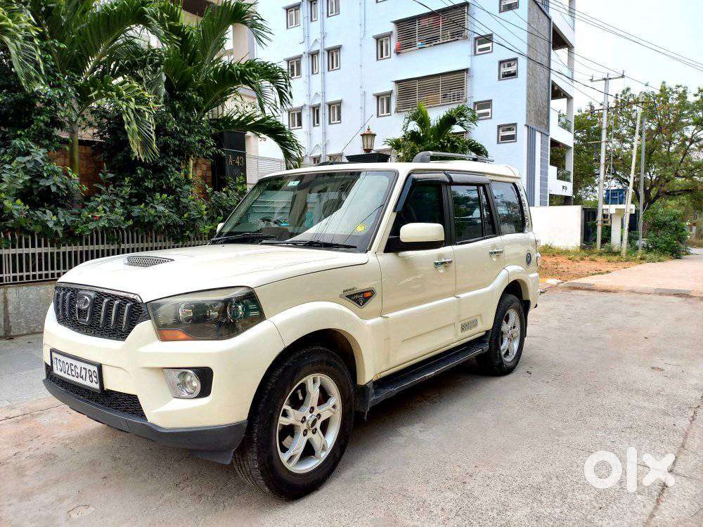 Mahindra Scorpio S10, 2015, Diesel