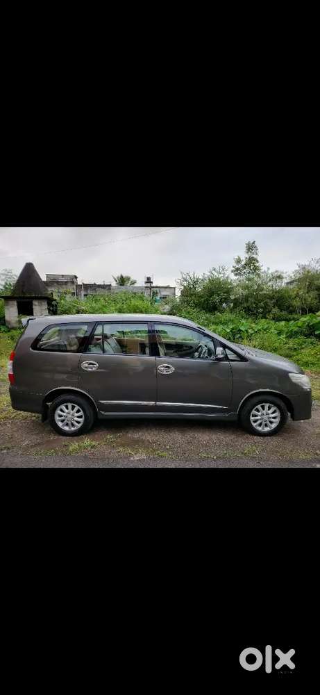 Toyota Innova 2012 Diesel Well Maintained