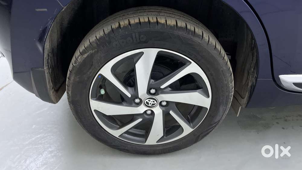 Toyota Glanza 1.2 V Amt, 2024, Petrol