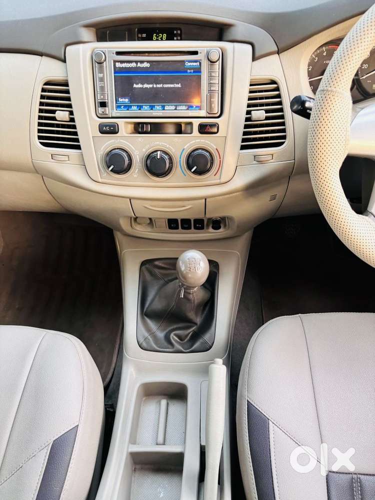 Toyota Innova 2.0 Gx 8 Seater Bs Iv, 2014, Diesel