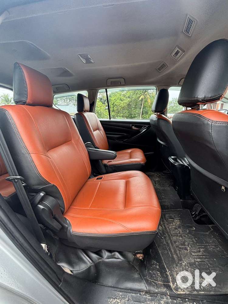 Toyota Innova Crysta 2.4 G Mt 7 Str, 2019, Diesel