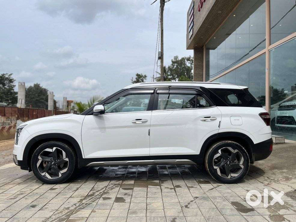 Hyundai Alcazar Platinum, 2021, Petrol