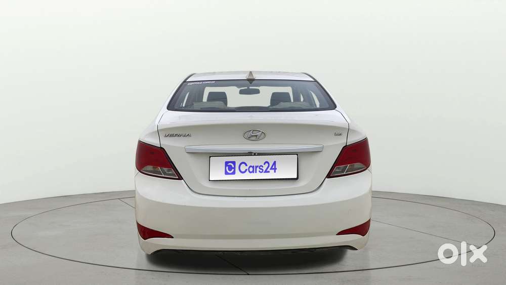 Hyundai Verna Hyundai-verna-2015-2016-1.6-crdi-s-option, 2015, Diese..