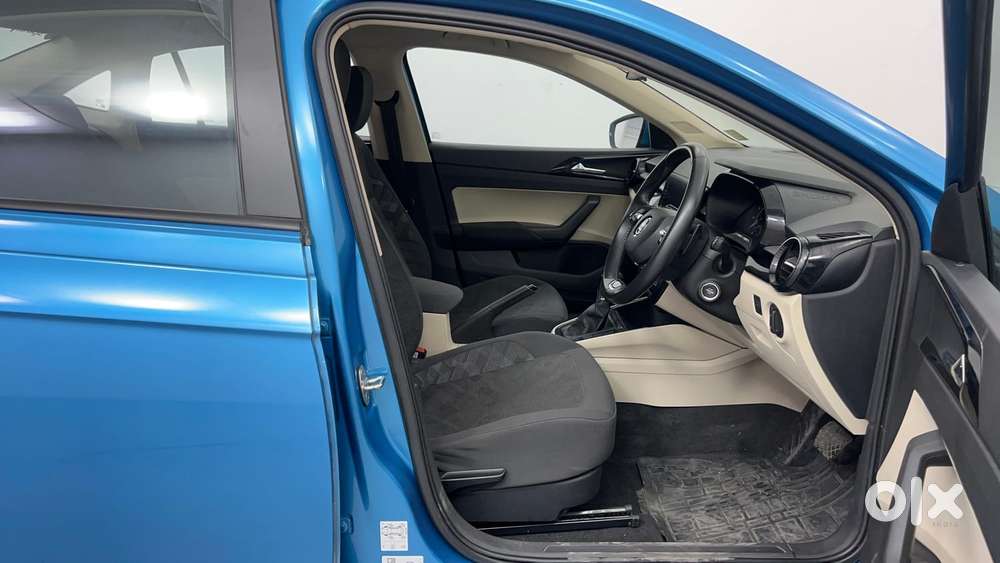 Skoda Slavia Ambition 1.0l Tsi At, 2023, Petrol
