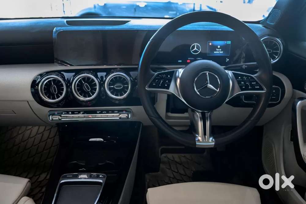 Mercedes-benz A-class Limousine 200, 2025, Petrol