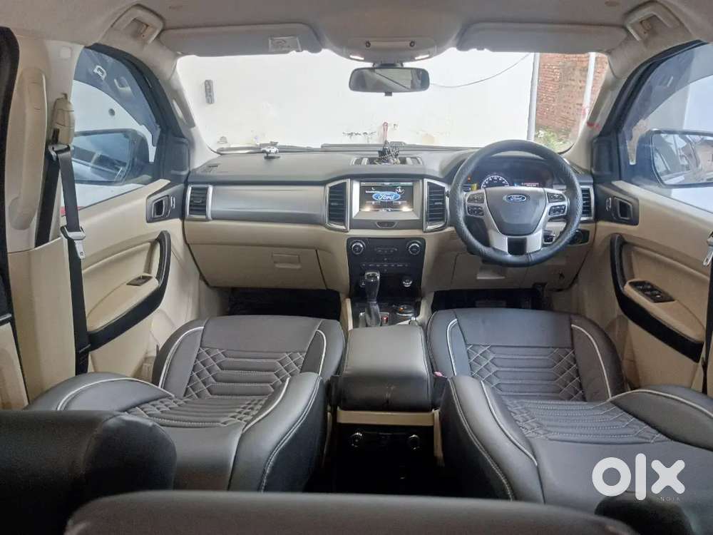Ford Endeavour 2016