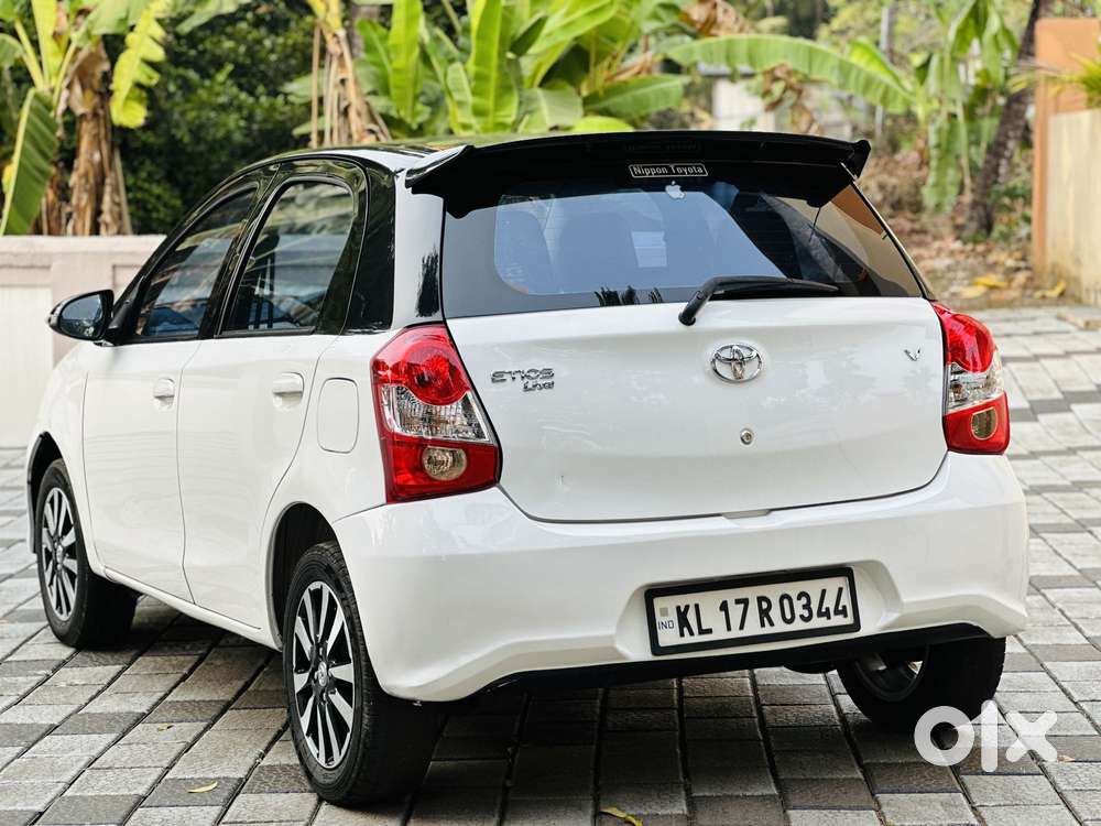 Toyota Etios Liva 1.2 V, 2017, Petrol