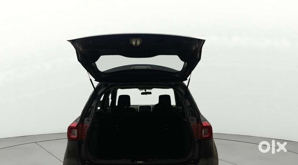 Maruti Suzuki Vitara Brezza 1.5 Vxi At, 2022, Petrol