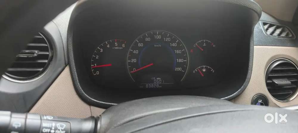 Hyundai Grand I10 2013 Diesel Manual Tyre And Battery New  Average 20+
