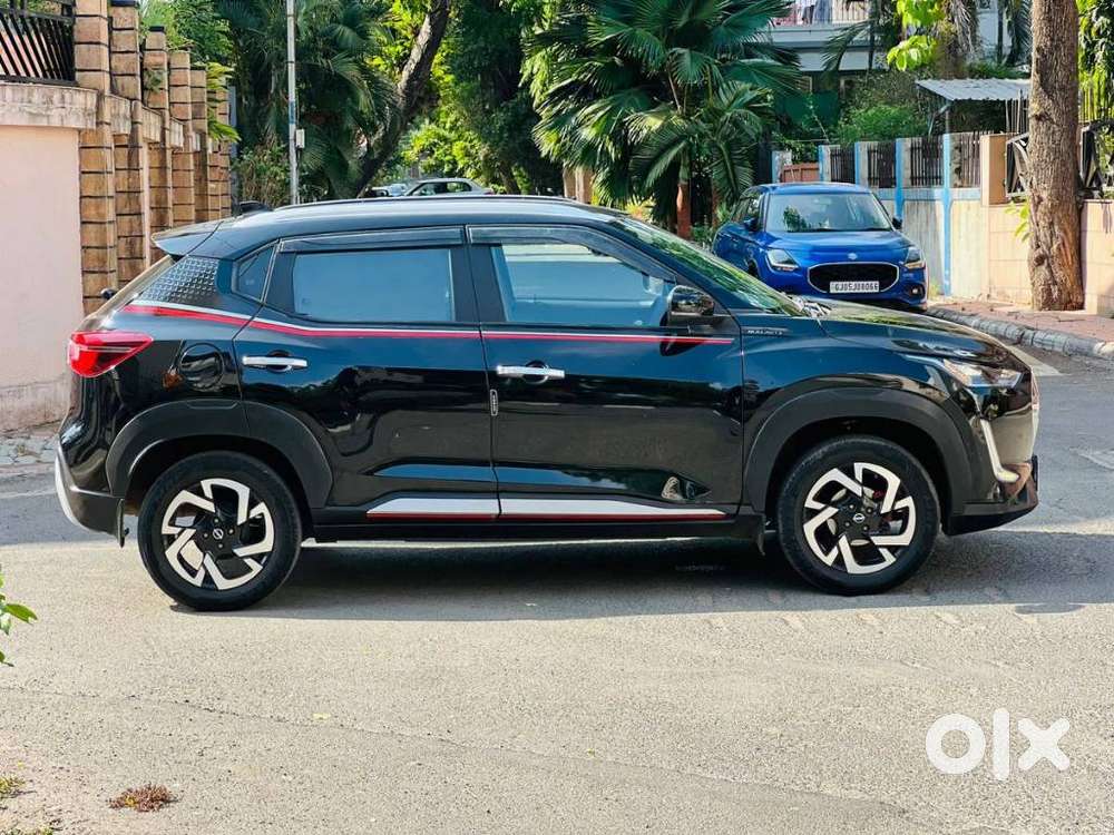 Nissan Magnite 1.0 Xv Red Edition, 2023, Petrol