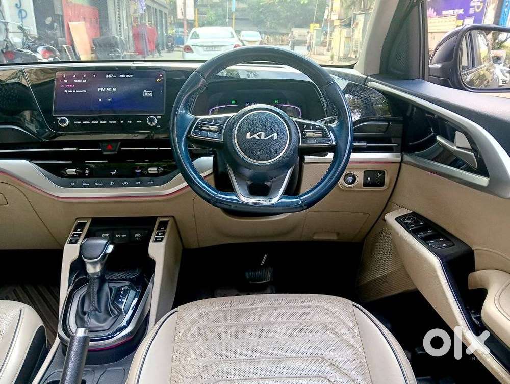Kia Carens 1.4 Luxury Plus Dct 7 Str, 2023, Petrol
