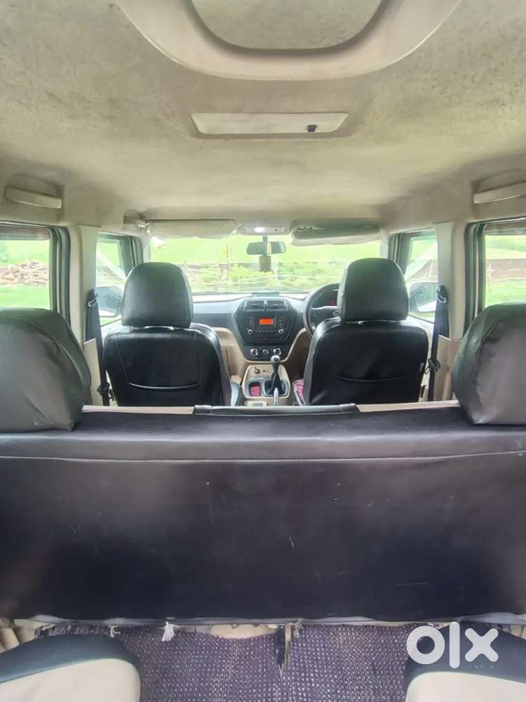 Mahindra Tuv 300 2018 Variant