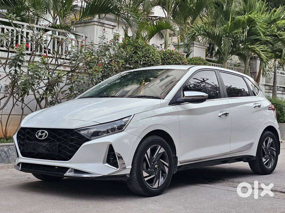 Hyundai I20 Asta (o) 1.2 Mt, 2023, Petrol