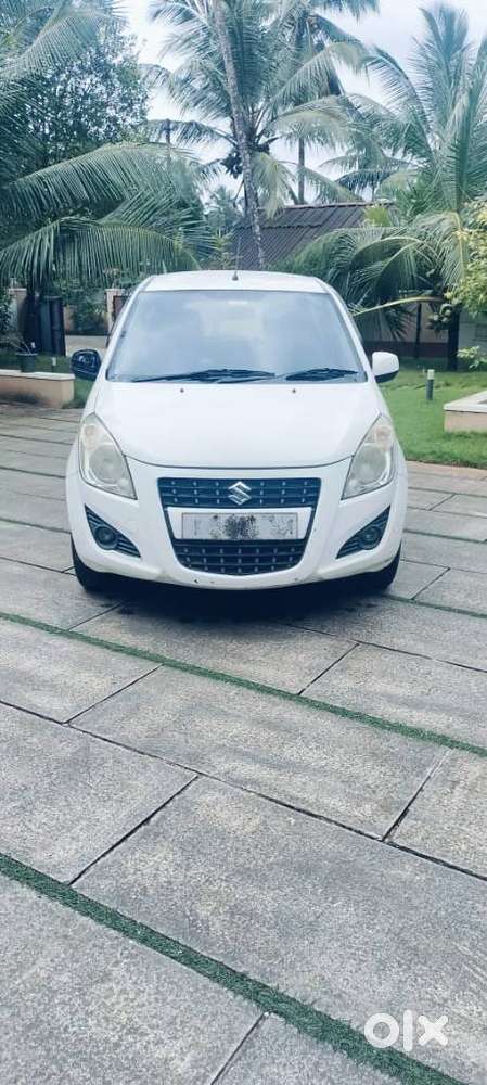 Maruti Suzuki Ritz Vxi, 2013, Petrol