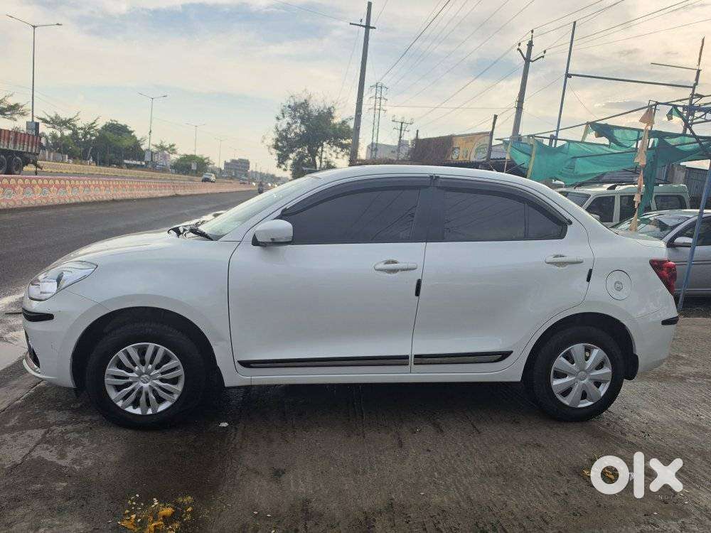 Maruti Suzuki Swift Dzire Vxi Optional, 2023, Petrol