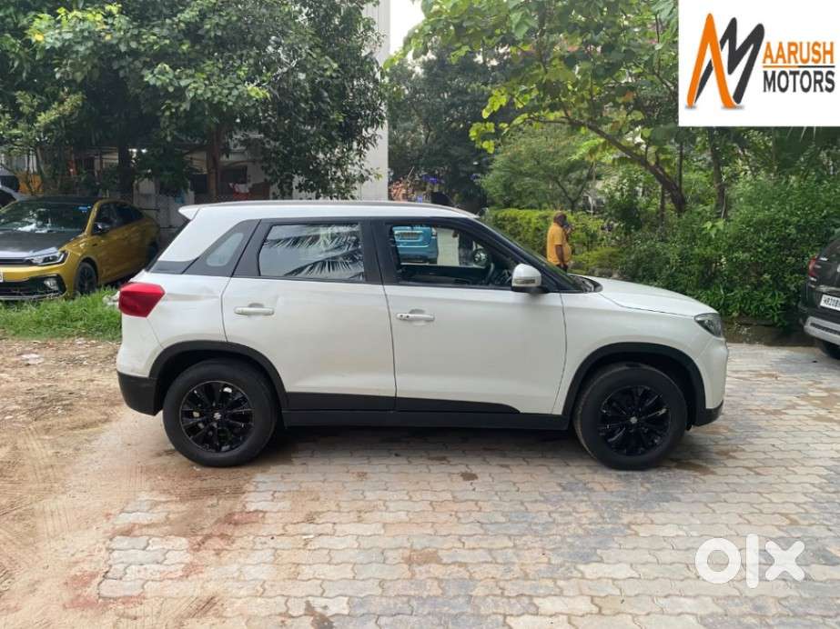 Maruti Suzuki Brezza 1.5 Zxi Smart Hybrid, 2022, Petrol