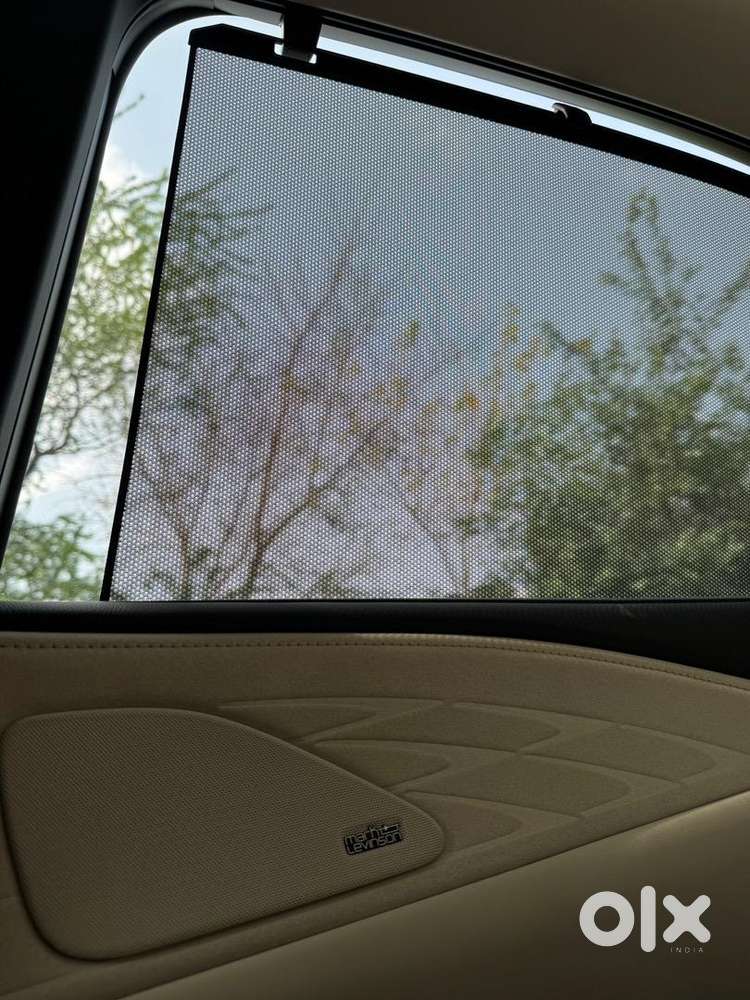 Oct 2025 Registered (cbu Model) Luxury Trim Hybrid Awd