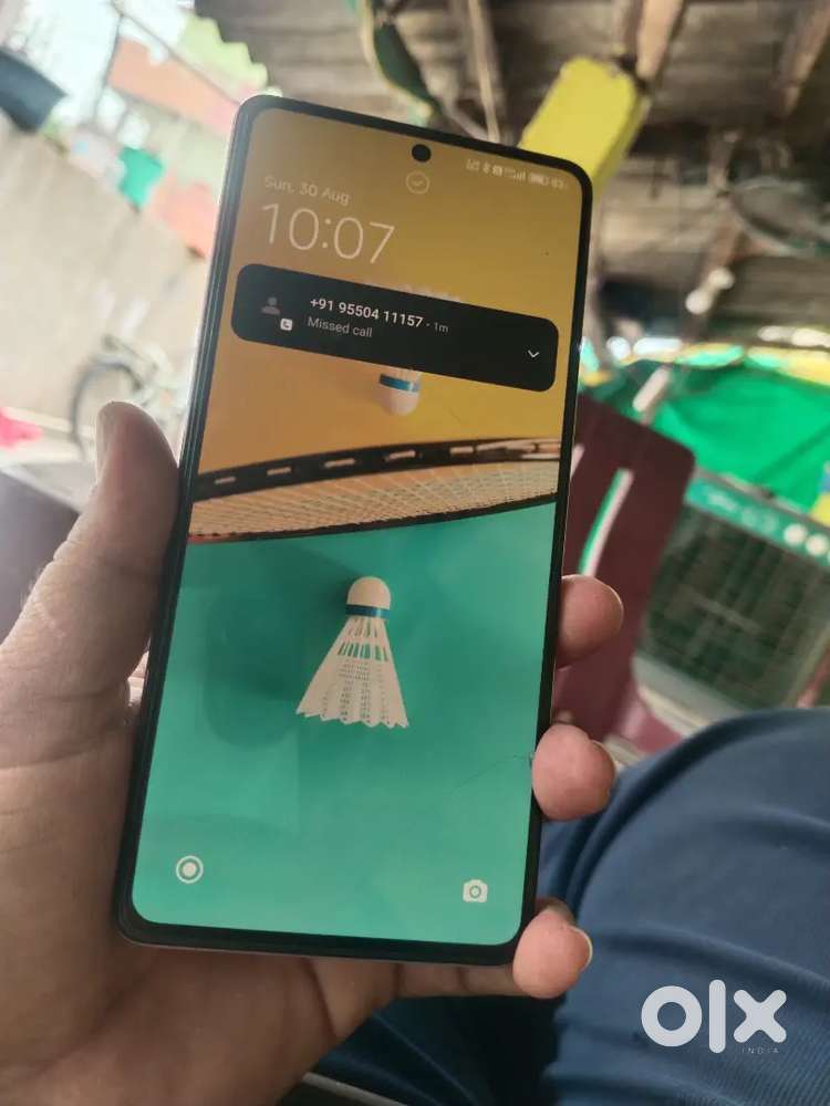 Redmi note 12 pro 8+256 box charger available need money