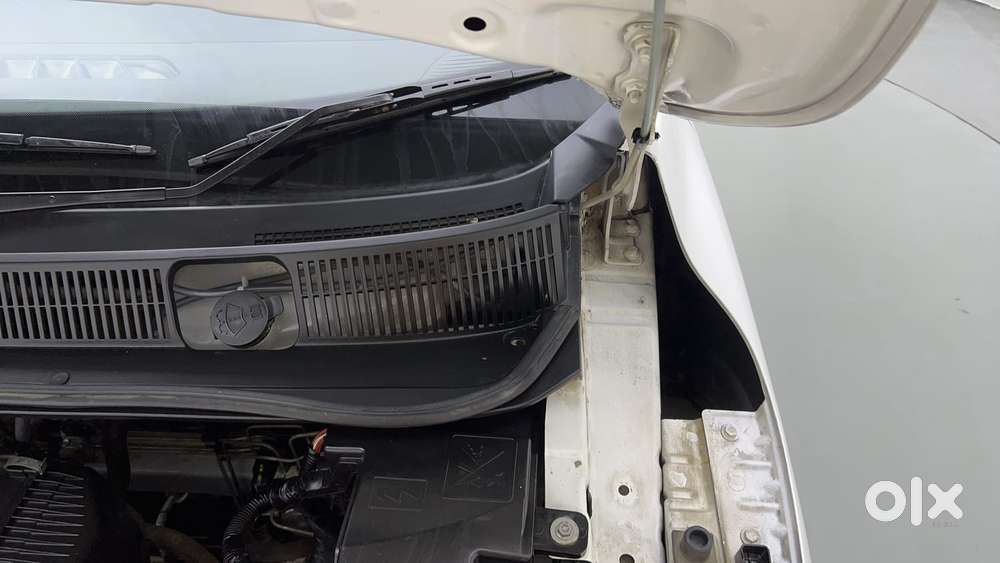 Renault Triber Rxz, 2022, Petrol