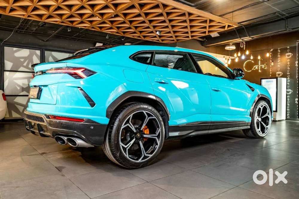 Lamborghini Urus V8, 2021, Petrol