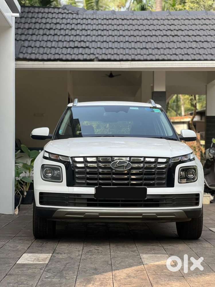 Hyundai Venue 1.0 Sx (o) Turbo Dct, 2023, Petrol