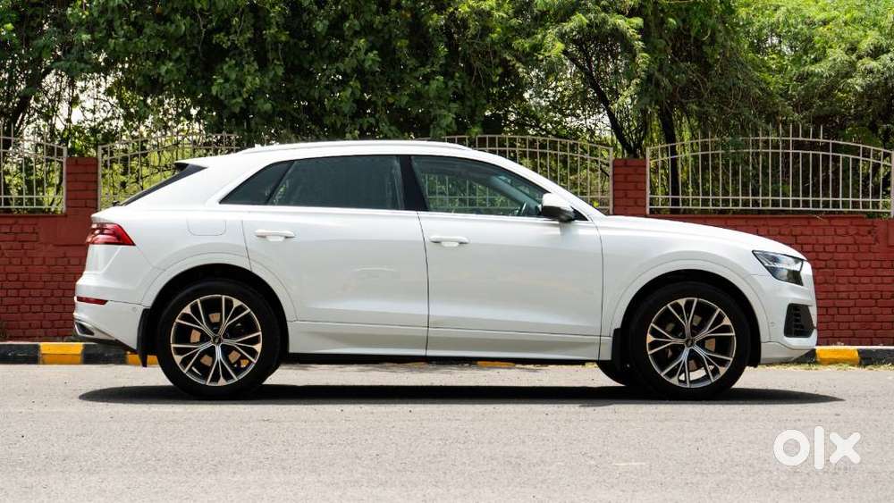 Audi Q8 3.0 Celebration Edition, 2022, Petrol