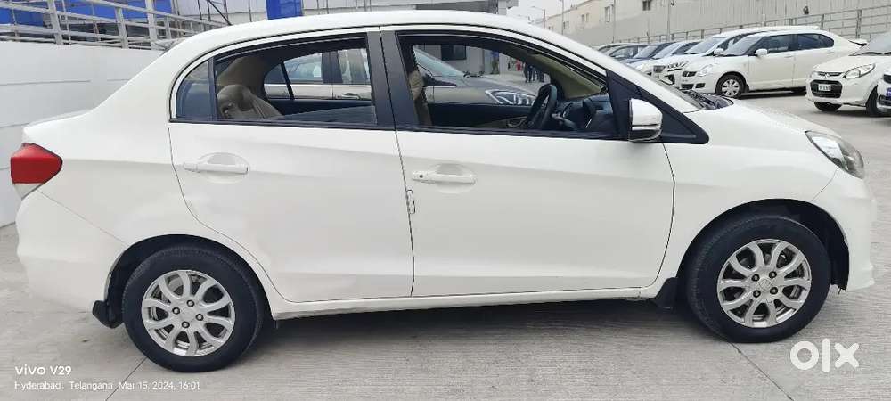 Honda Amaze 2015 Petrol 64000 Km Driven