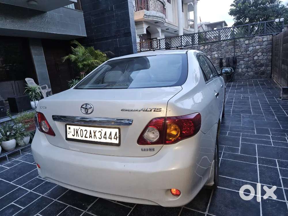 Toyota Corolla Altis 2009 Petrol 80000 Km Driven
