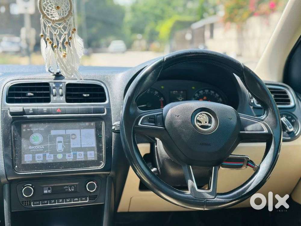 Skoda Rapid 1.0 Style At, 2021, Petrol