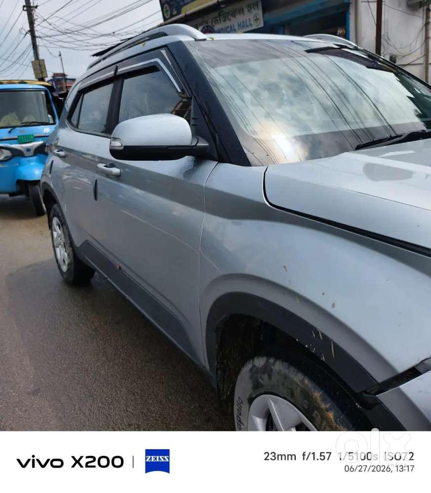 Hyundai Venue Petrol 2023 Milaga 20km Per Litre
