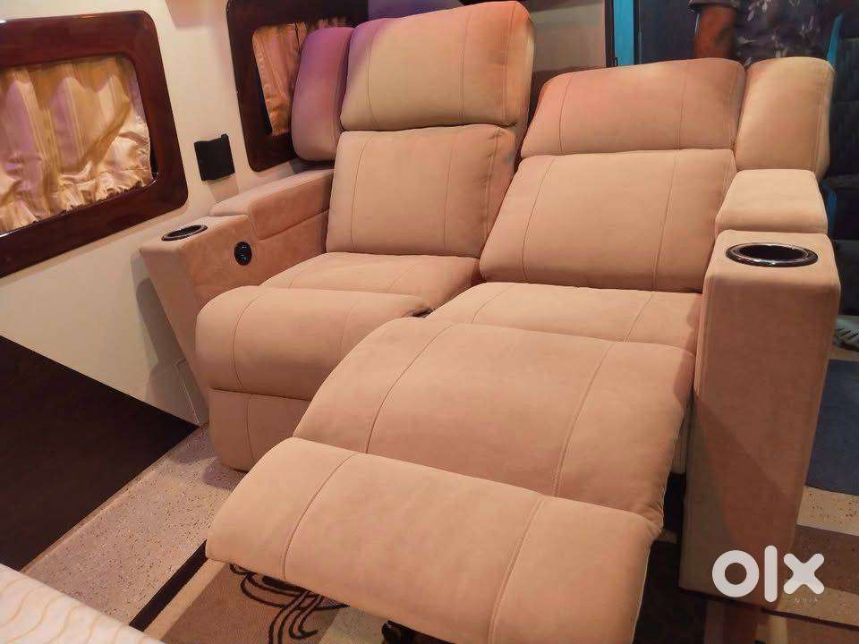 Luxury Campervan  15,000 Km  Force Traveller (3.2l Diesel 6-wheeler)