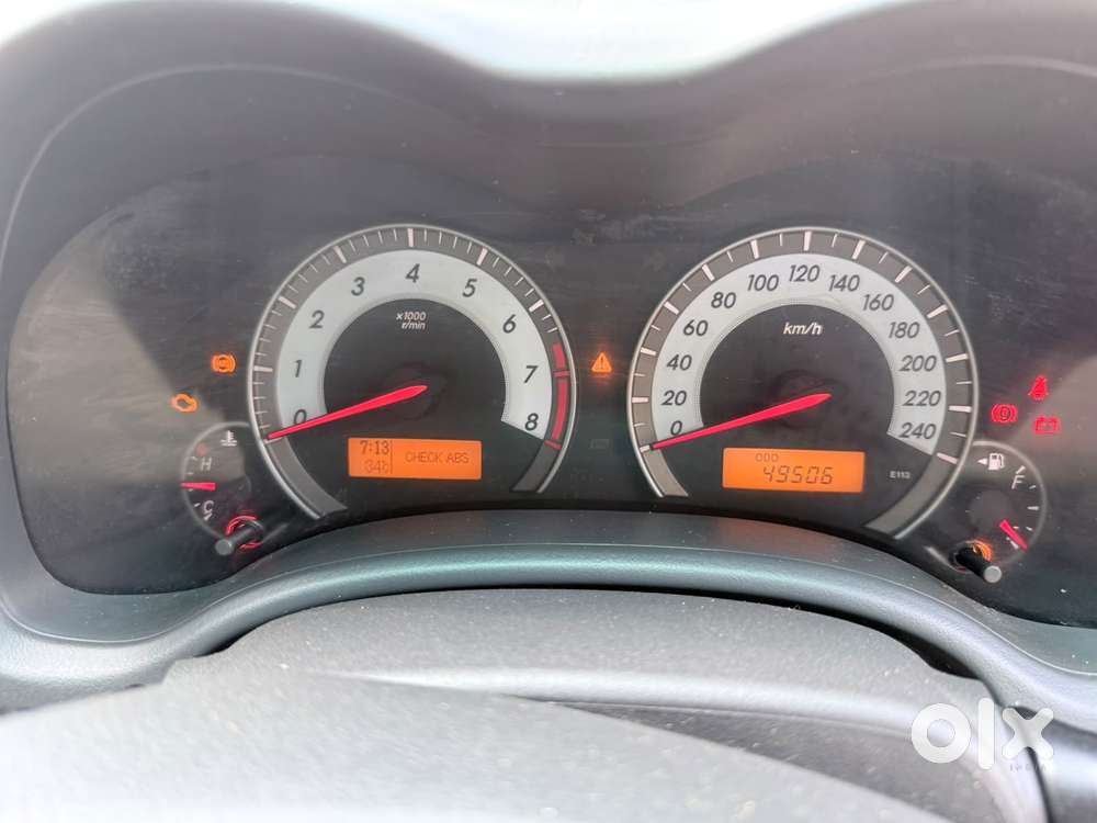 Toyota Corolla Altis 1.8 J, 2011, Petrol