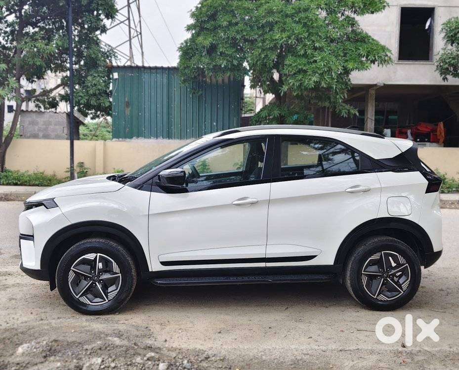 Tata Nexon Creative Plus 1.2 Revotron Petrol 6 Amt, 2024, Petrol