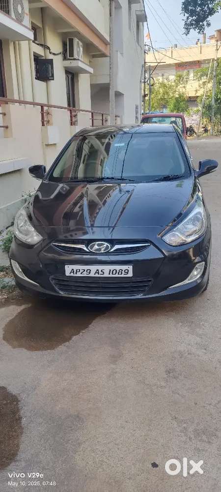 Hyundai Fluidic Verna 2011 Petrol 104000 Km Driven