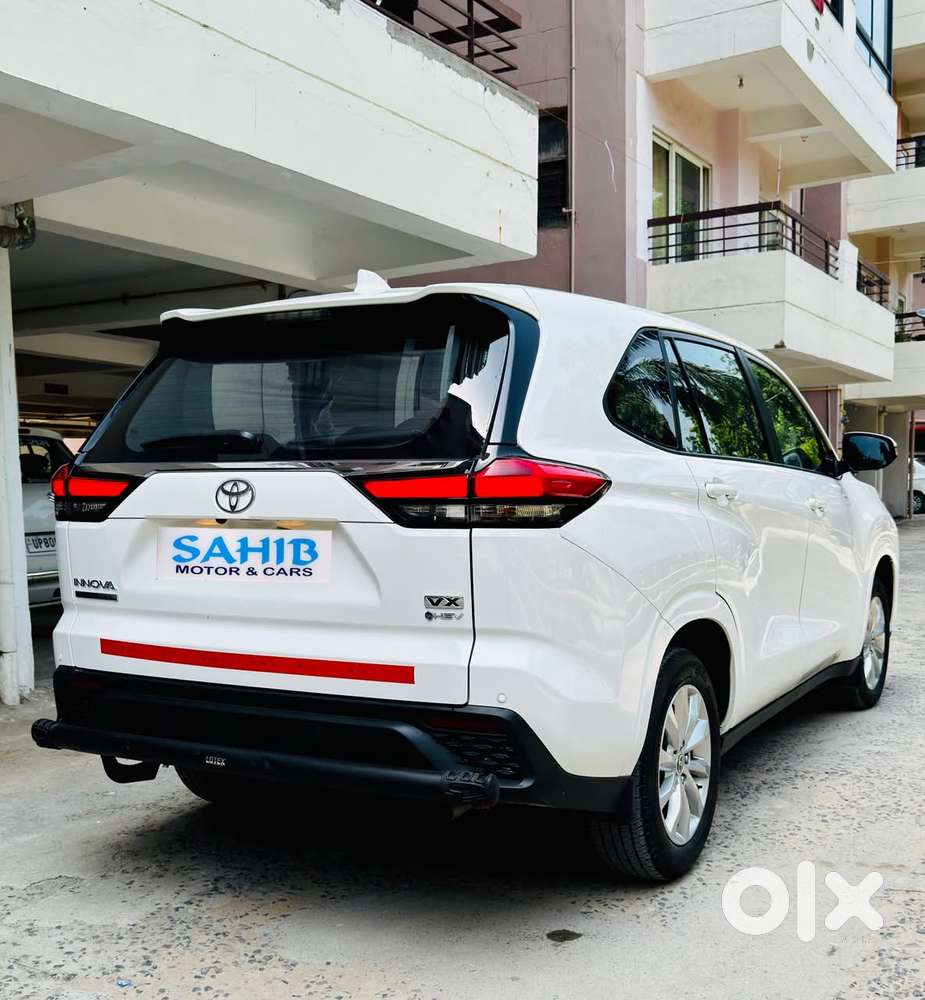 Toyota Innova Hycross 2.0 Vx (o) Hybrid 8 Str, 2026, Petrol