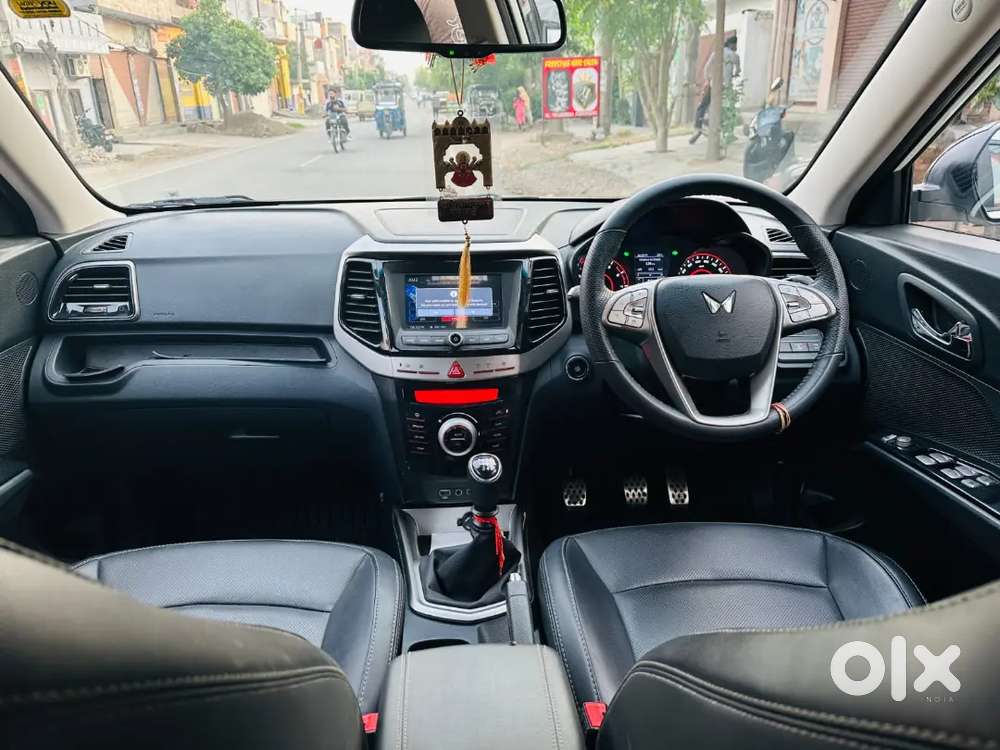 Mahindra Xuv300 Turbosport 2023 Petrol 16000 Km Driven