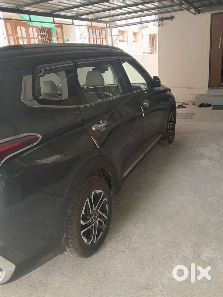 Kia Carens Premium -2023