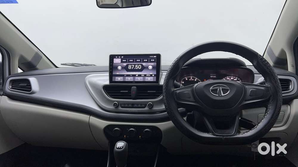 Tata Altroz 1.2 Xe, 2021, Petrol