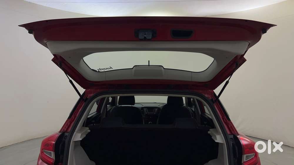 Mahindra Xuv300 W6 Amt Diesel, 2022, Diesel