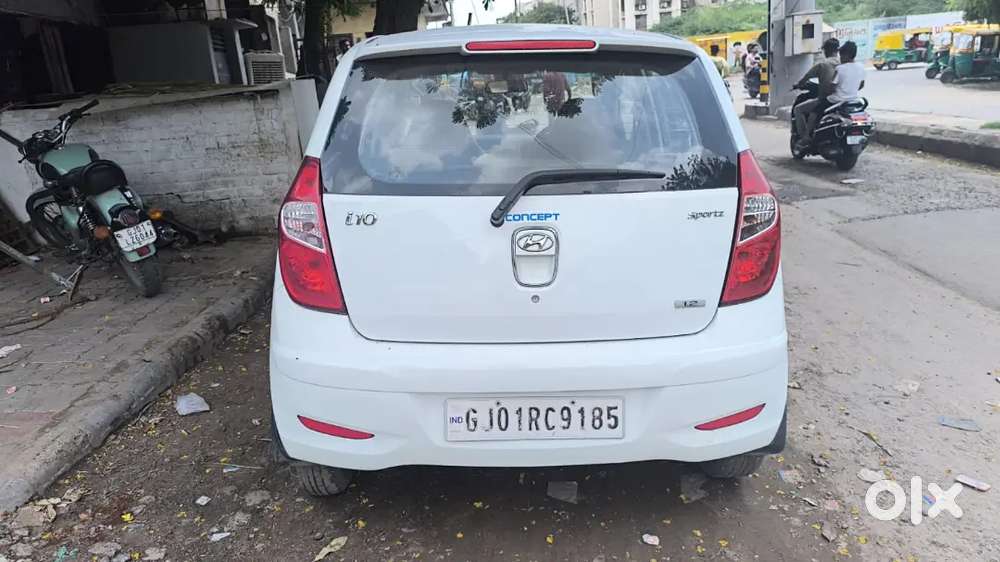 Hyundai I10 1.2 Sportz 2013