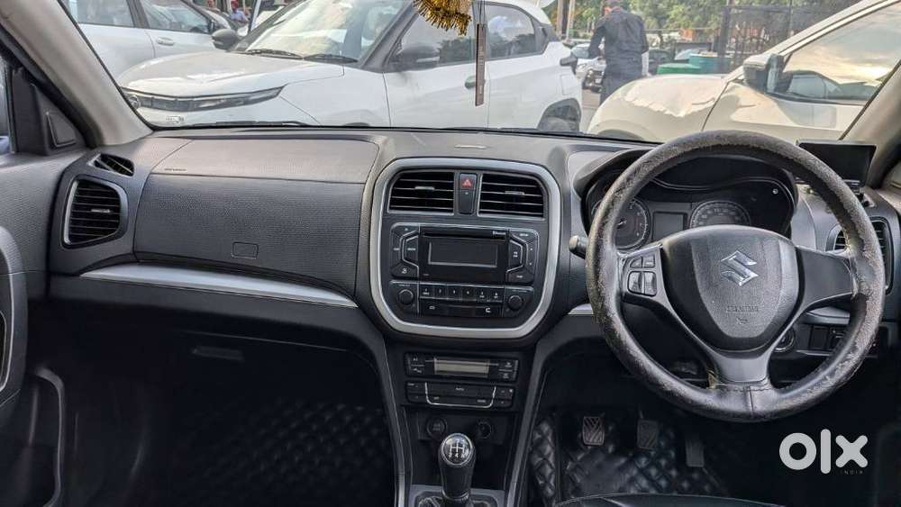 Maruti Suzuki Brezza Vxi At, 2022, Petrol