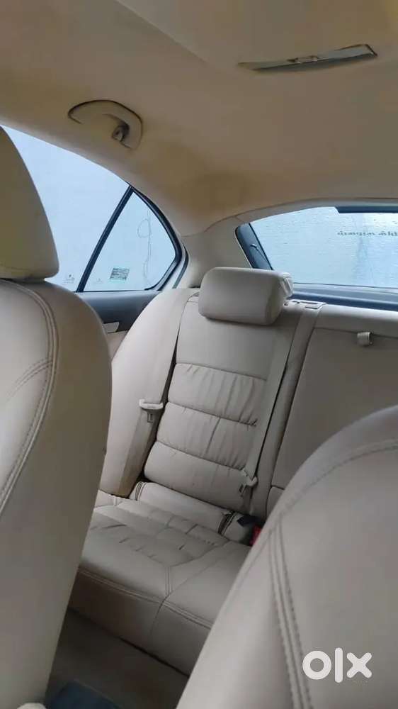 Skoda Laura 2011 Petrol Well Maintained