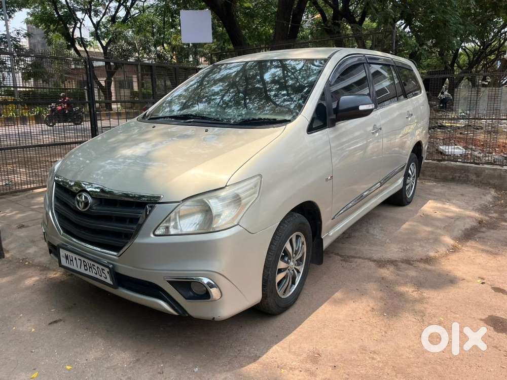 Toyota Innova 2015 Diesel 144000 Km Driven