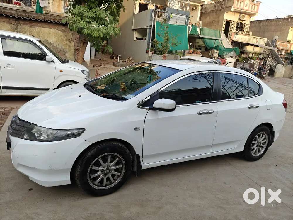 Honda City 2010 Petrol & Cng  Well Maintained