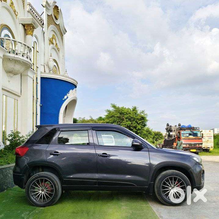 Maruti Suzuki Brezza 1.5 Lxi Smart Hybrid, 2022, Petrol