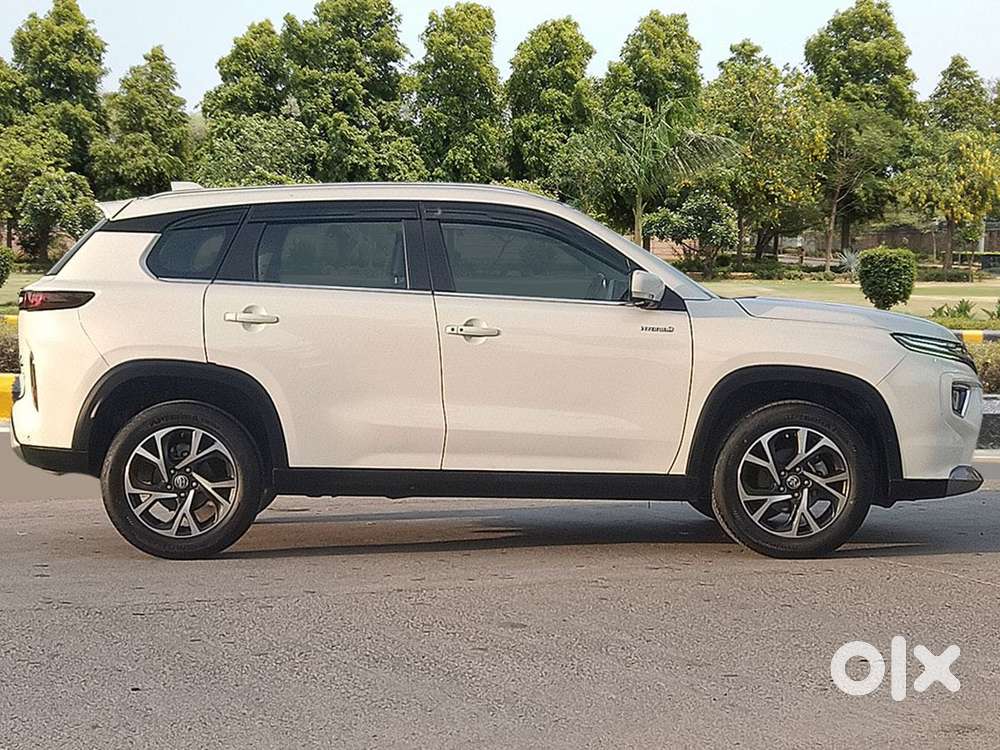 Toyota Urban Cruiser Hyryder 1.5 V Hybrid, 2023, Petrol